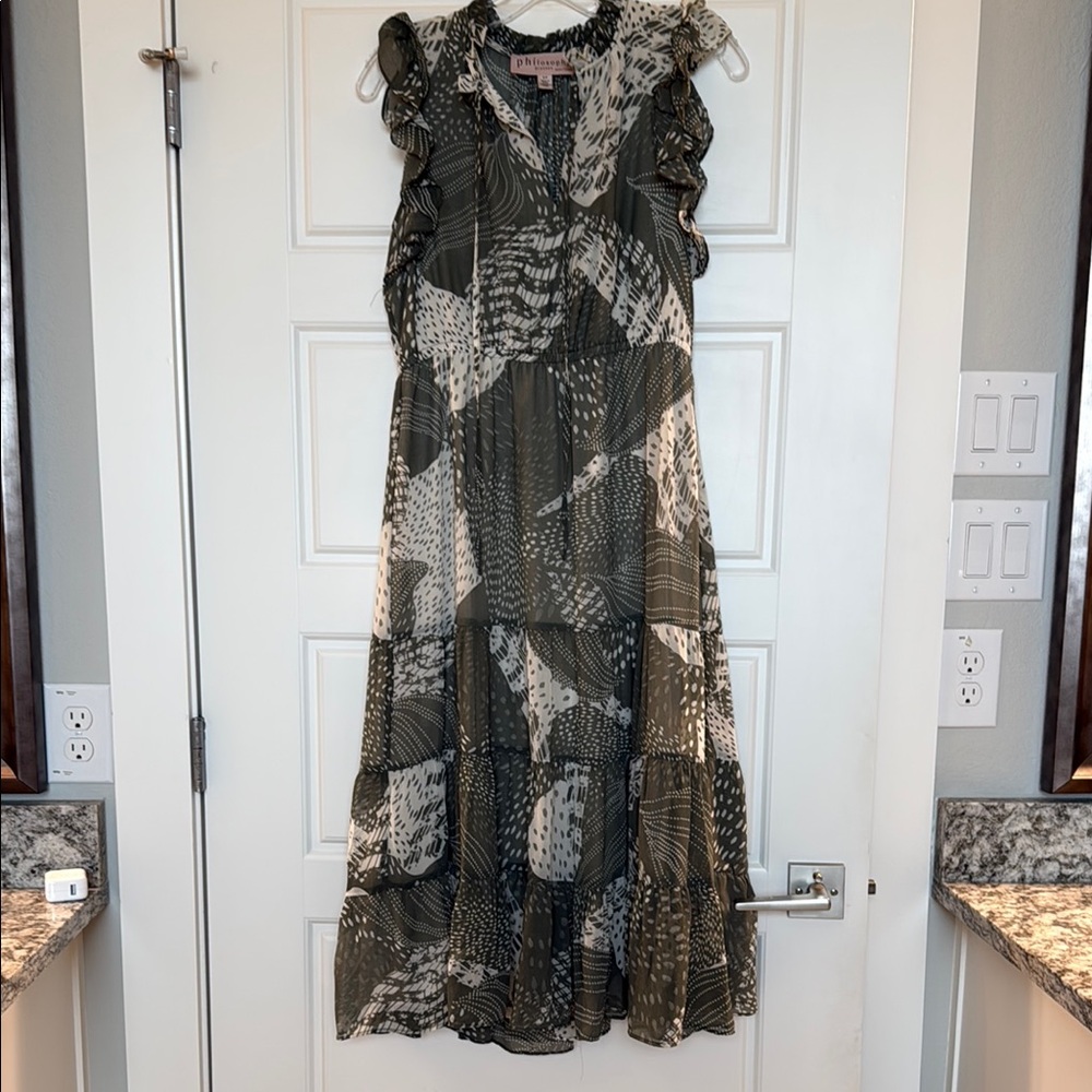 Philosophy Abstract Olive and Cream Maxi Dress